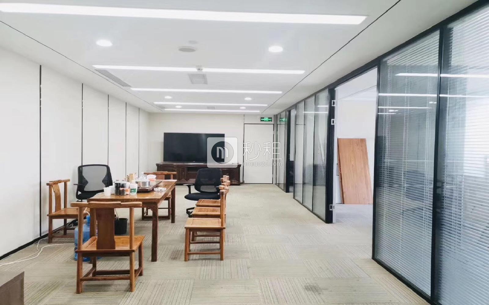 创建大厦（福田）写字楼出租310平米豪装办公室118元/m².月