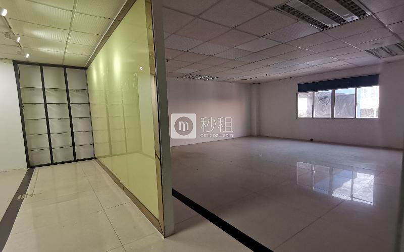 草根创业园写字楼出租312平米精装办公室40元/m².月