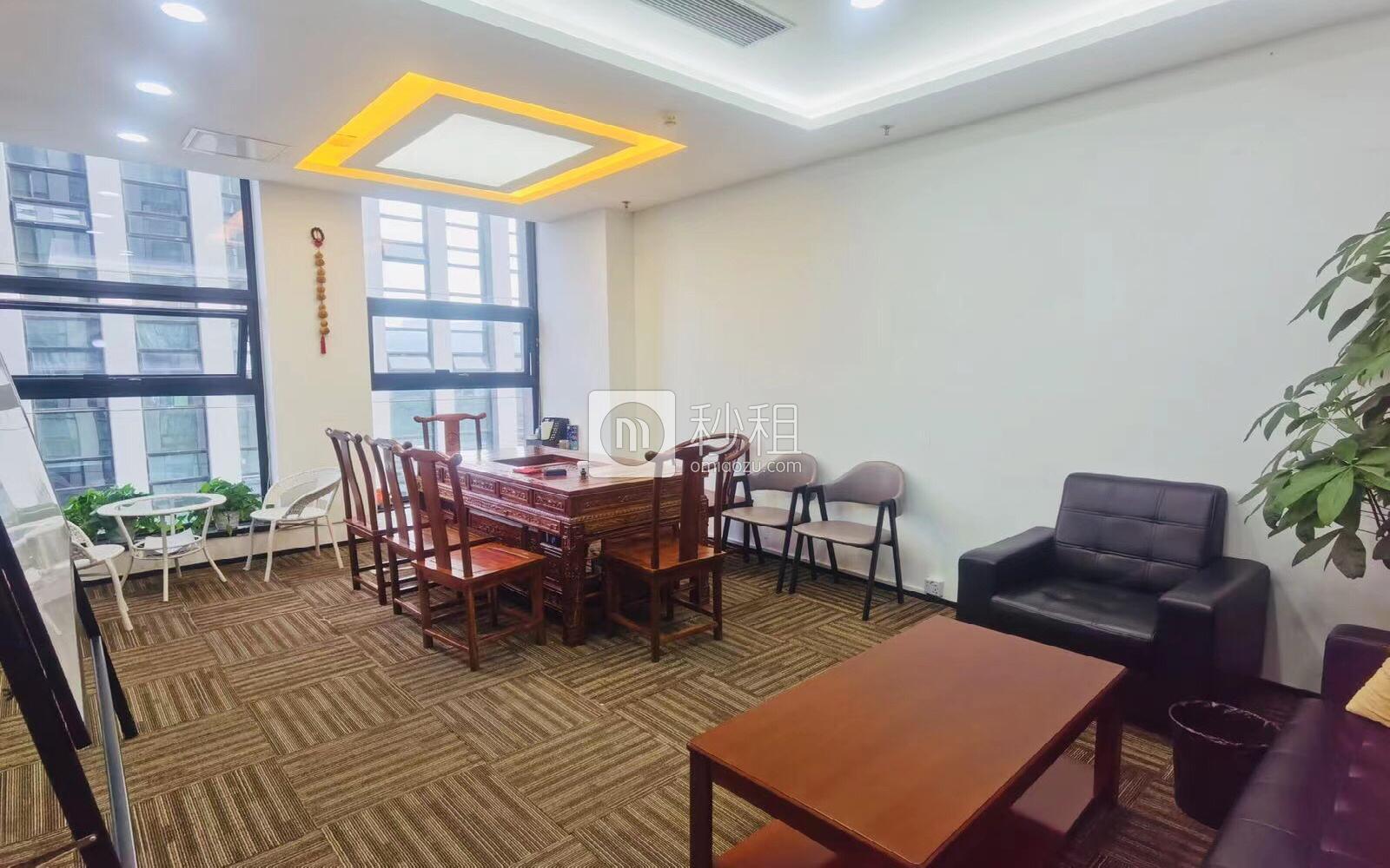 汇海广场写字楼出租431平米精装办公室95元/m².月