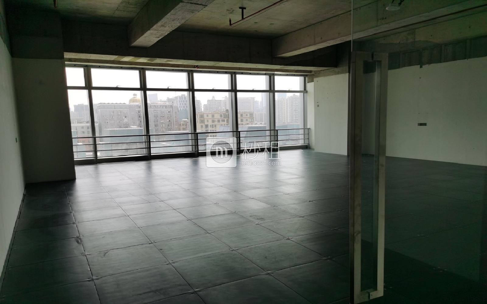 QCC前城中心写字楼出租152平米简装办公室150元/m².月
