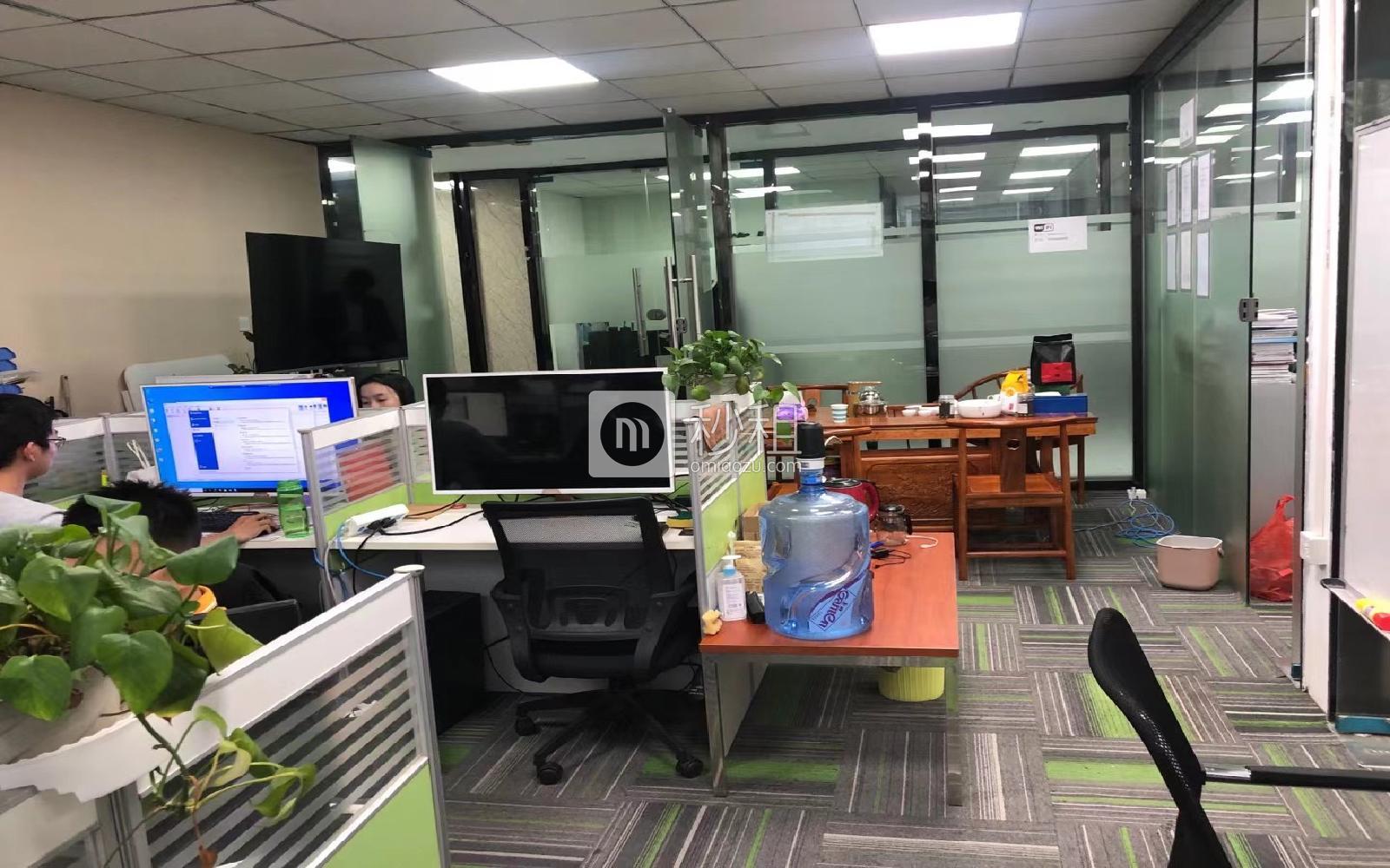 深圳软件园写字楼出租150.2平米精装办公室80元/m².月