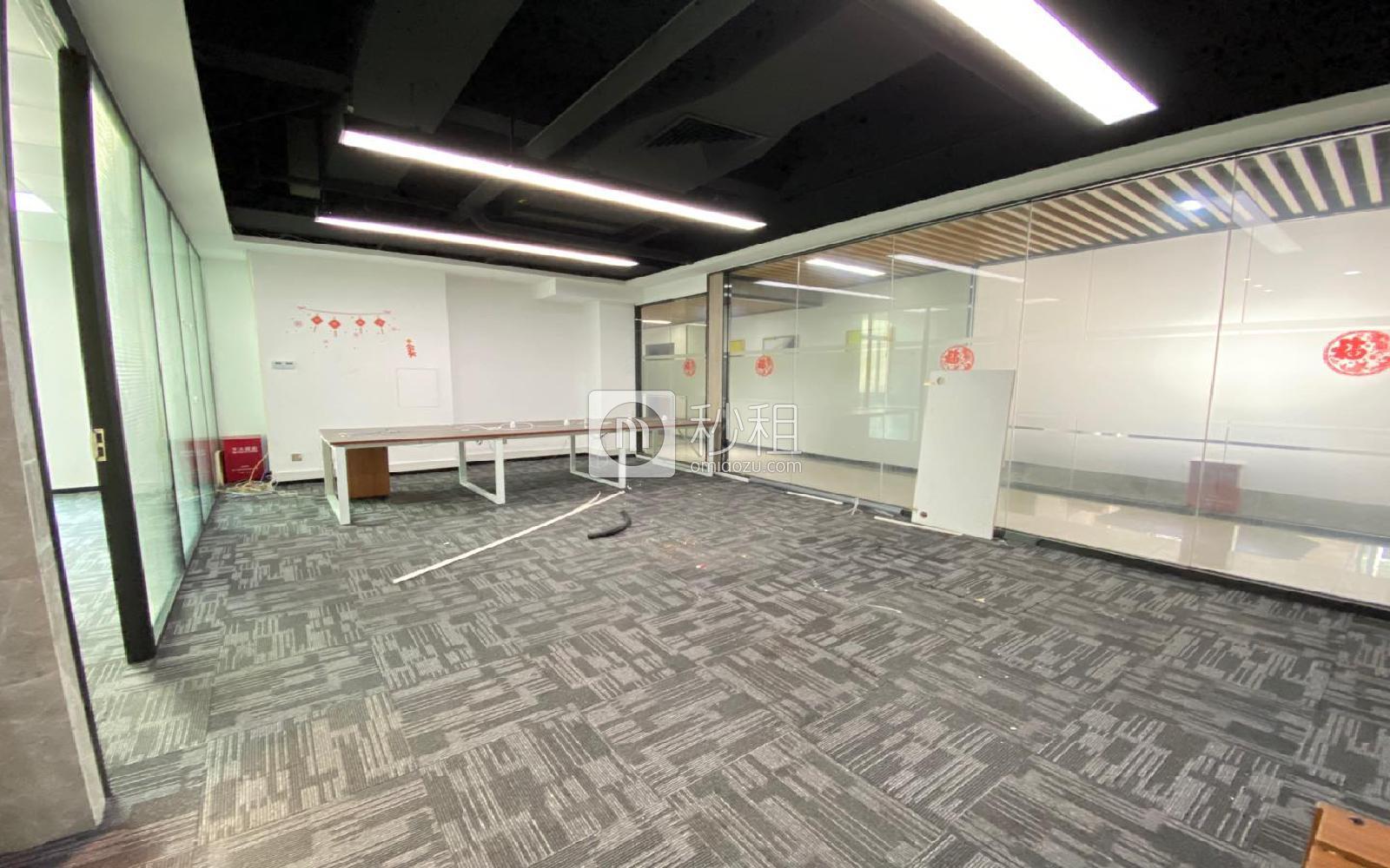虚拟大学园写字楼出租223平米精装办公室65元/m².月