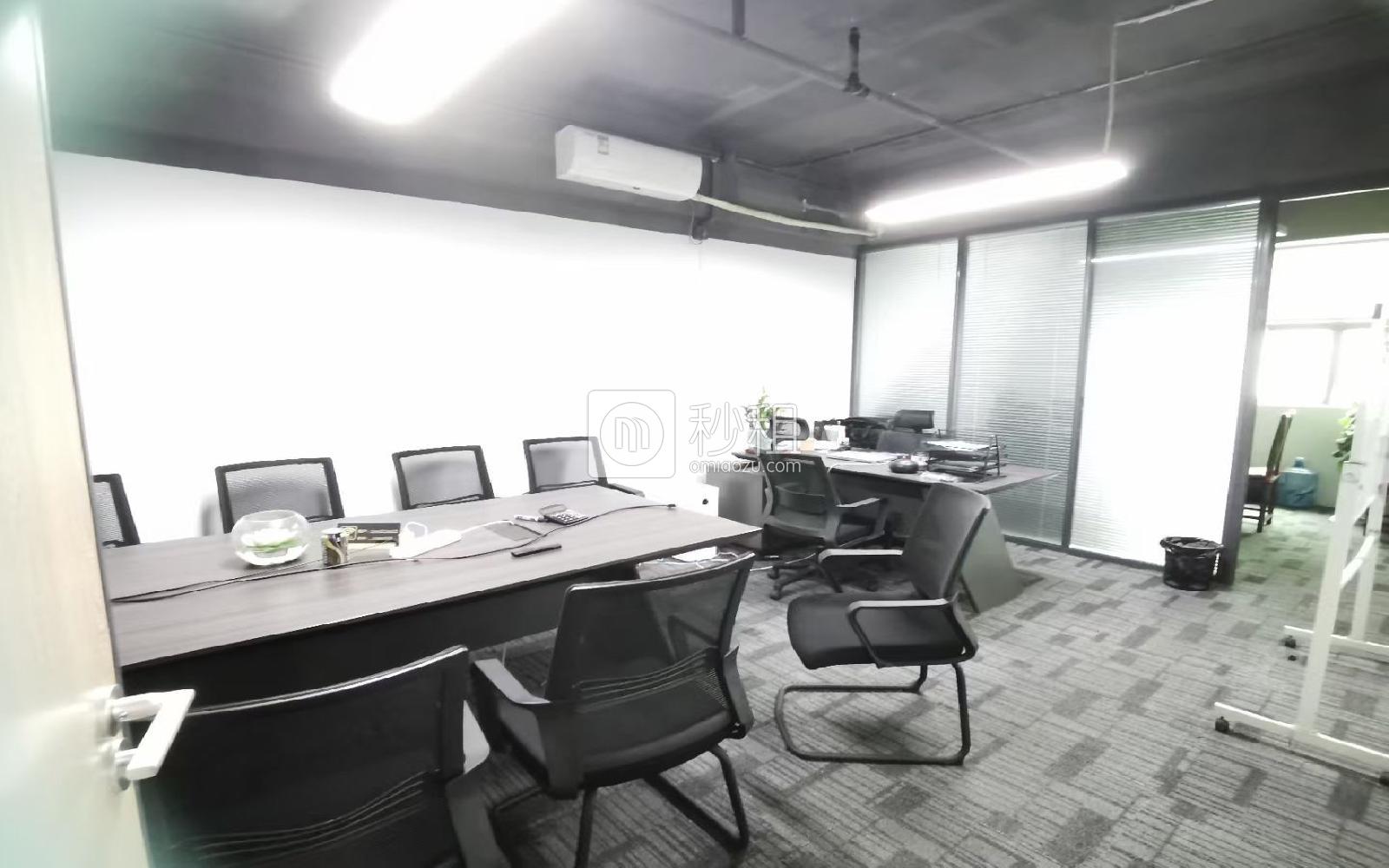 南山云谷创新产业园（二期）写字楼出租230平米精装办公室60元/m².月