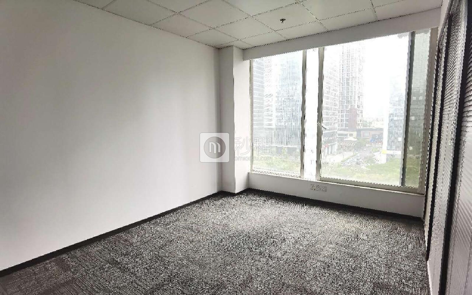 TCL大厦写字楼出租282平米精装办公室135元/m².月