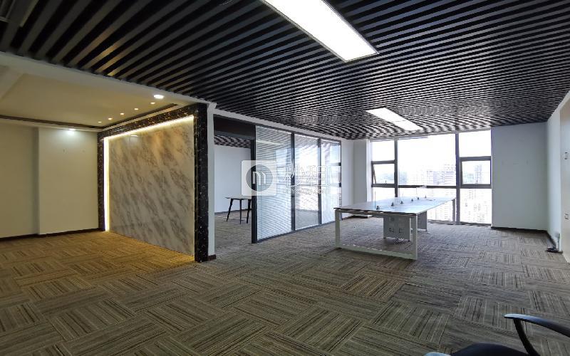 美兰国际商务中心写字楼出租197平米精装办公室90元/m².月