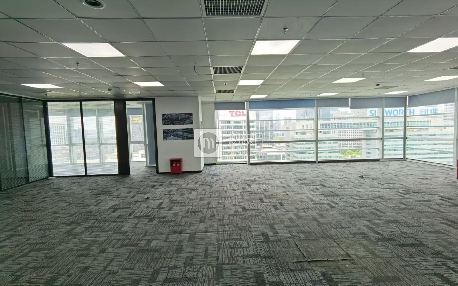 华润城大冲商务中心写字楼出租565平米精装办公室95元/m².月