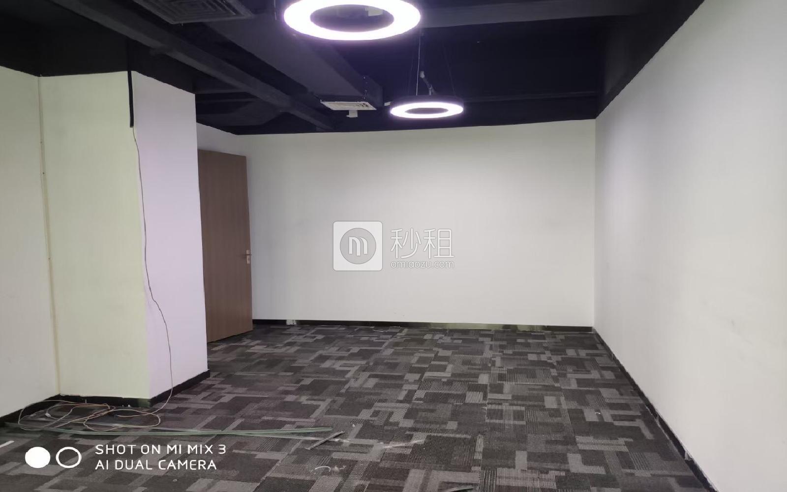 深圳软件园T3写字楼出租478平米简装办公室55元/m².月
