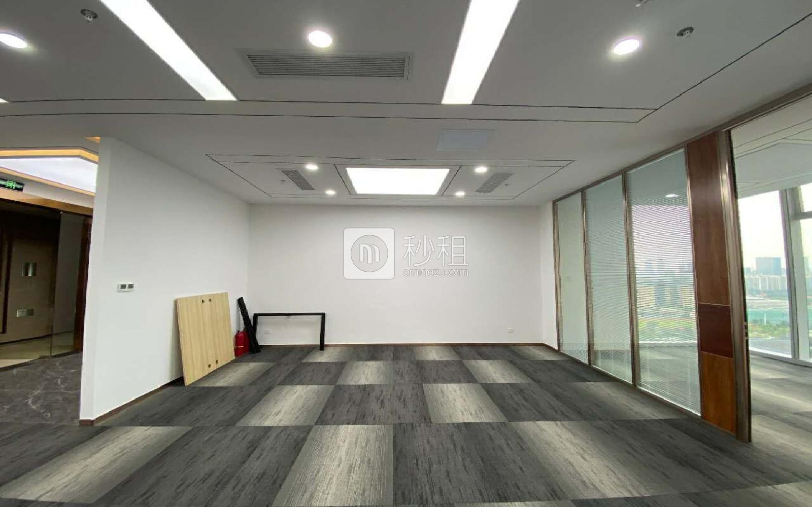 卓越前海壹号写字楼出租268平米精装办公室68元/m².月