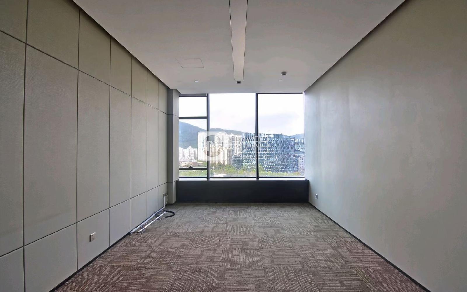 智慧广场写字楼出租1480平米精装办公室98元/m².月