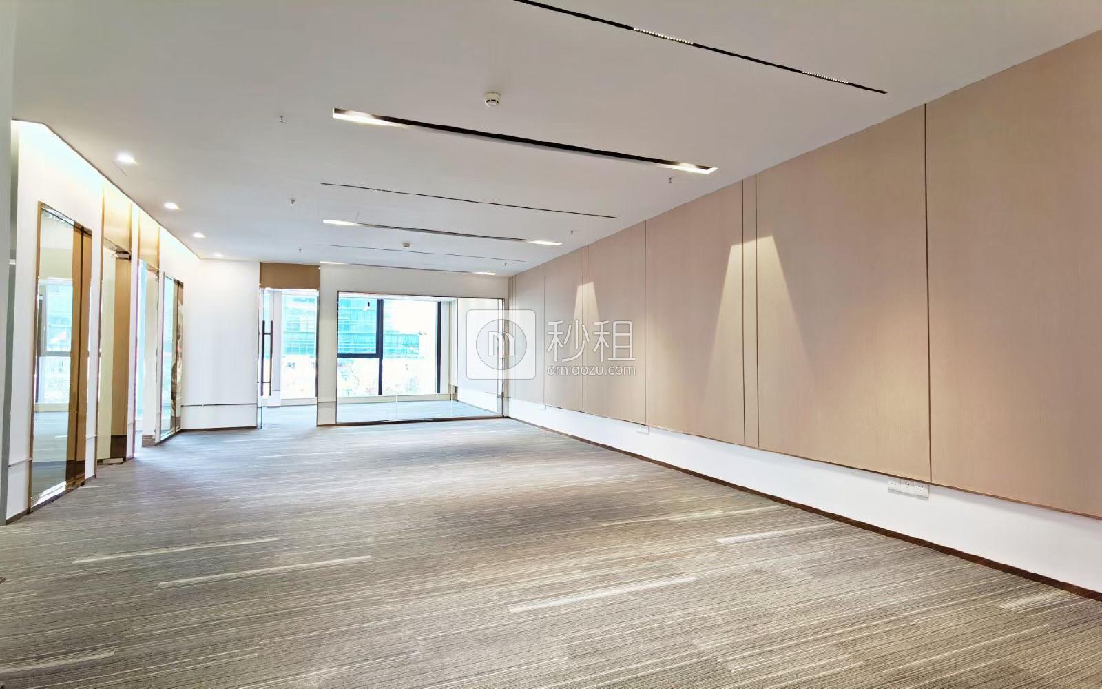 中铁南方总部大厦写字楼出租229平米精装办公室190元/m².月