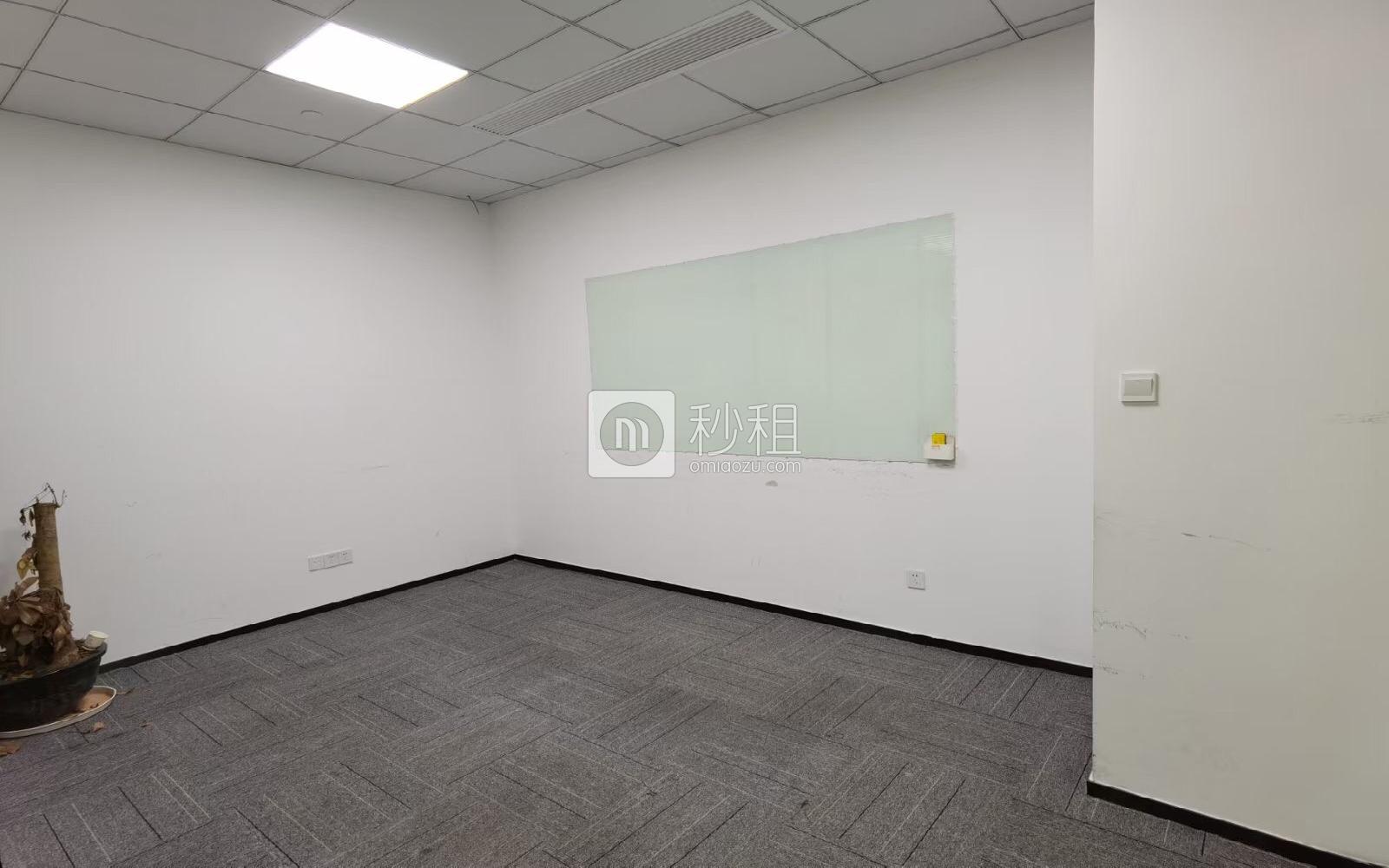 国人通信大厦写字楼出租987平米精装办公室50元/m².月