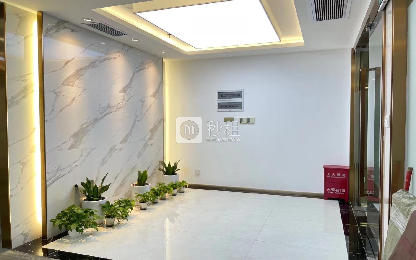 华润城大冲商务中心写字楼出租246平米精装办公室110元/m².月
