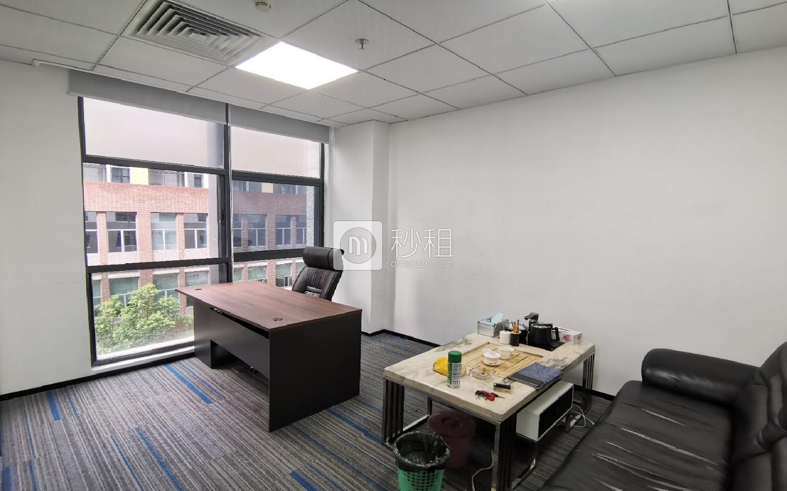 南京大学产学研基地写字楼出租218平米精装办公室60元/m².月