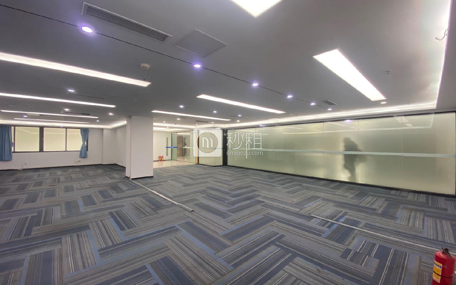 华瀚科技大厦写字楼出租331平米精装办公室65元/m².月