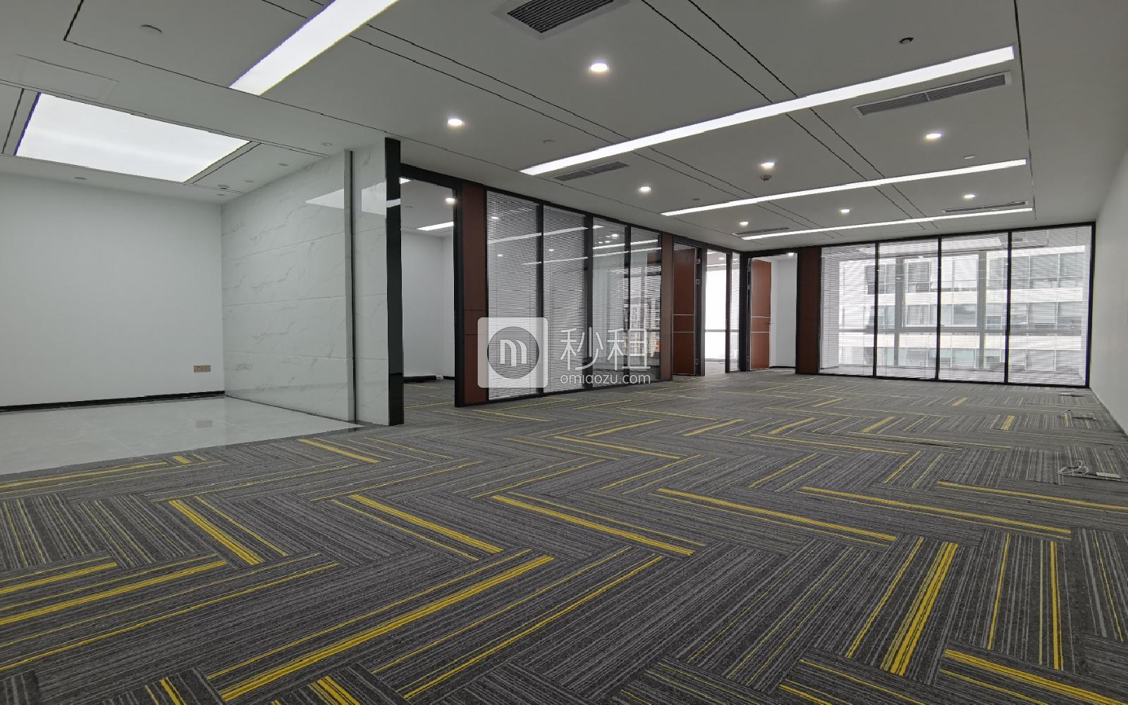 华润城大冲商务中心写字楼出租366平米精装办公室95元/m².月