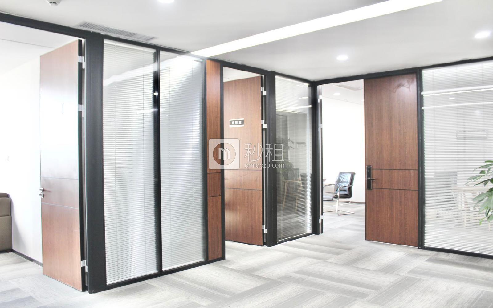 华润城大冲商务中心写字楼出租475平米精装办公室89元/m².月