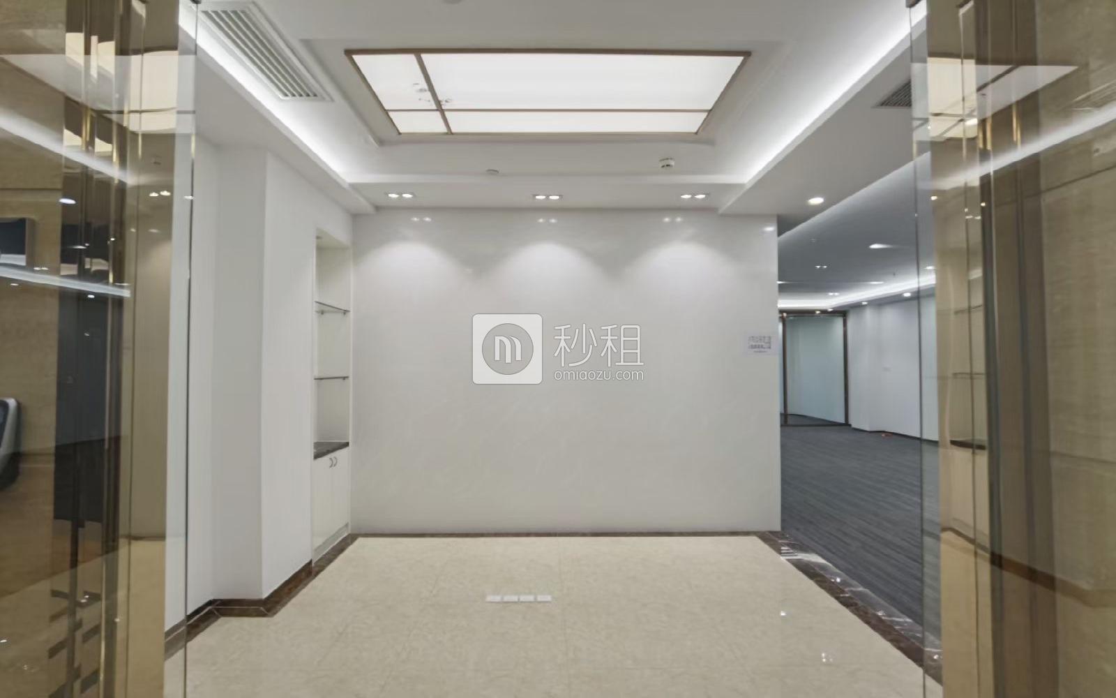 中铁南方总部大厦写字楼出租358平米豪装办公室155元/m².月