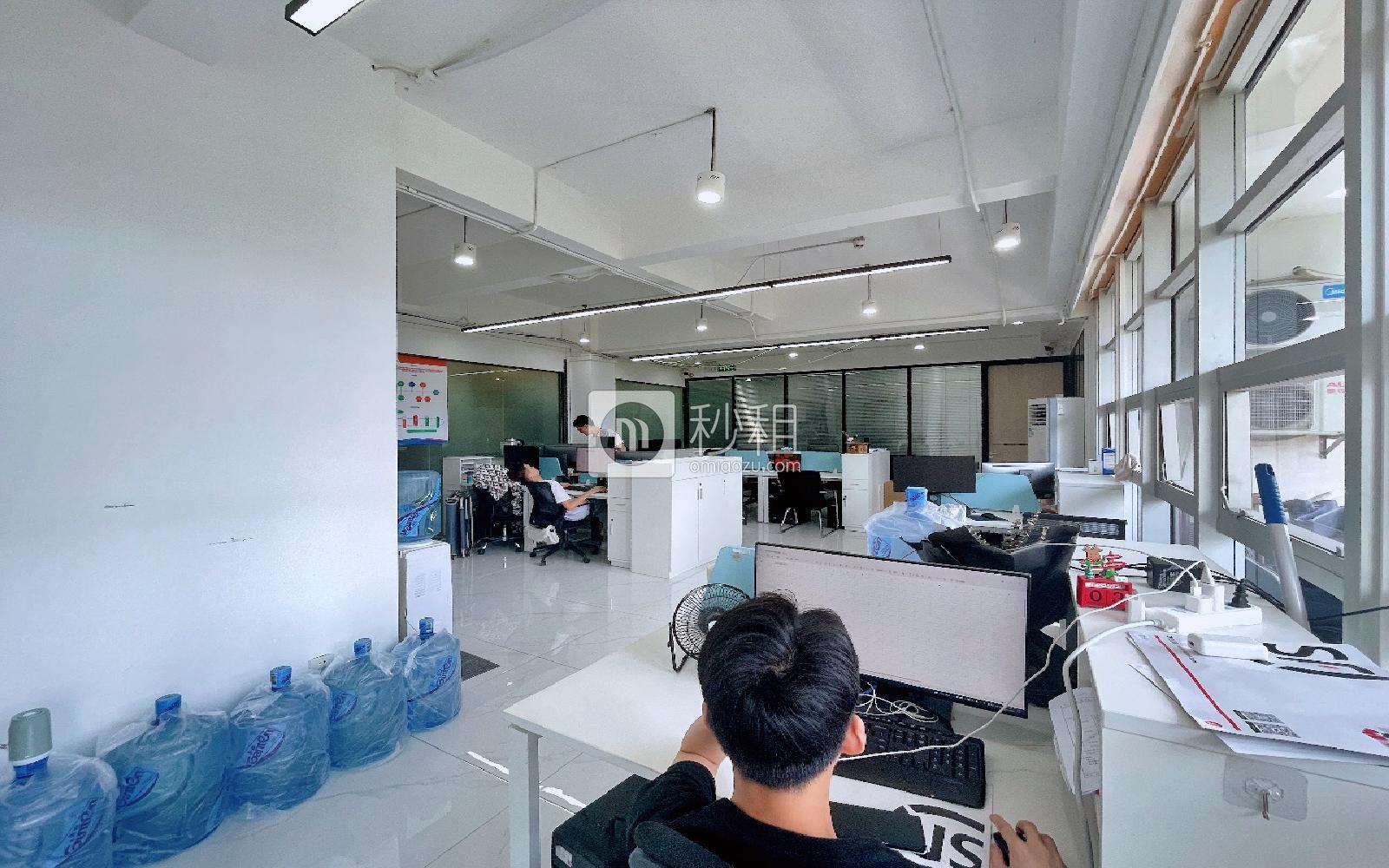 深圳软件园写字楼出租325平米精装办公室65元/m².月