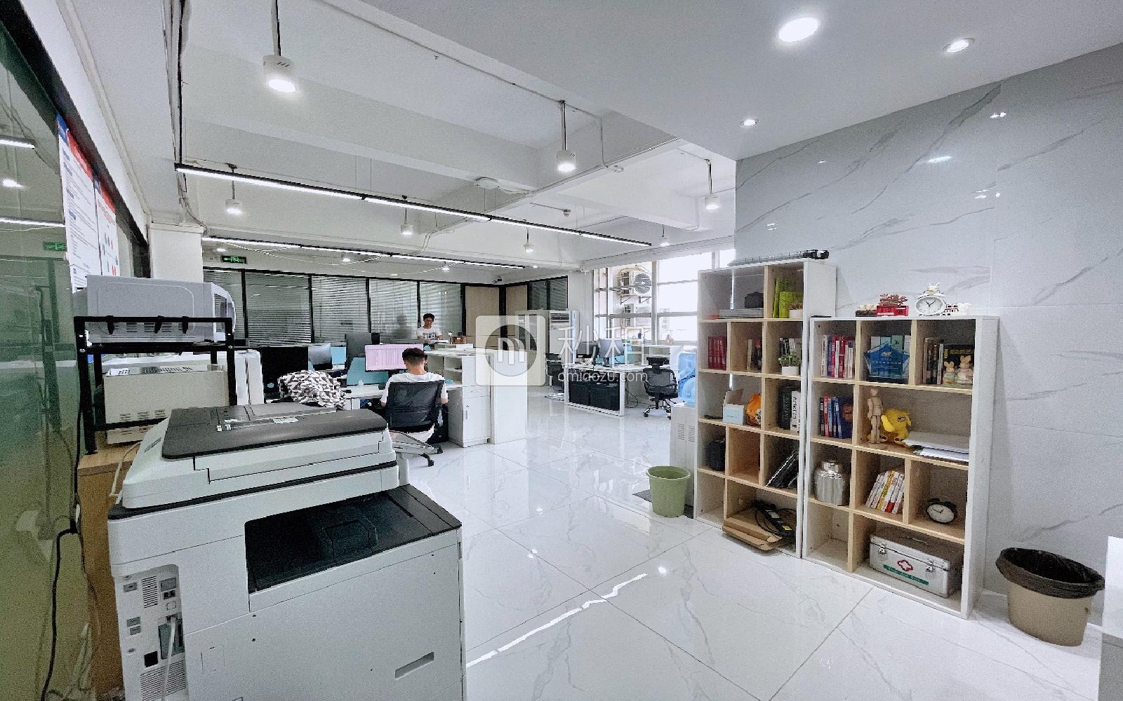 深圳软件园写字楼出租325平米精装办公室65元/m².月