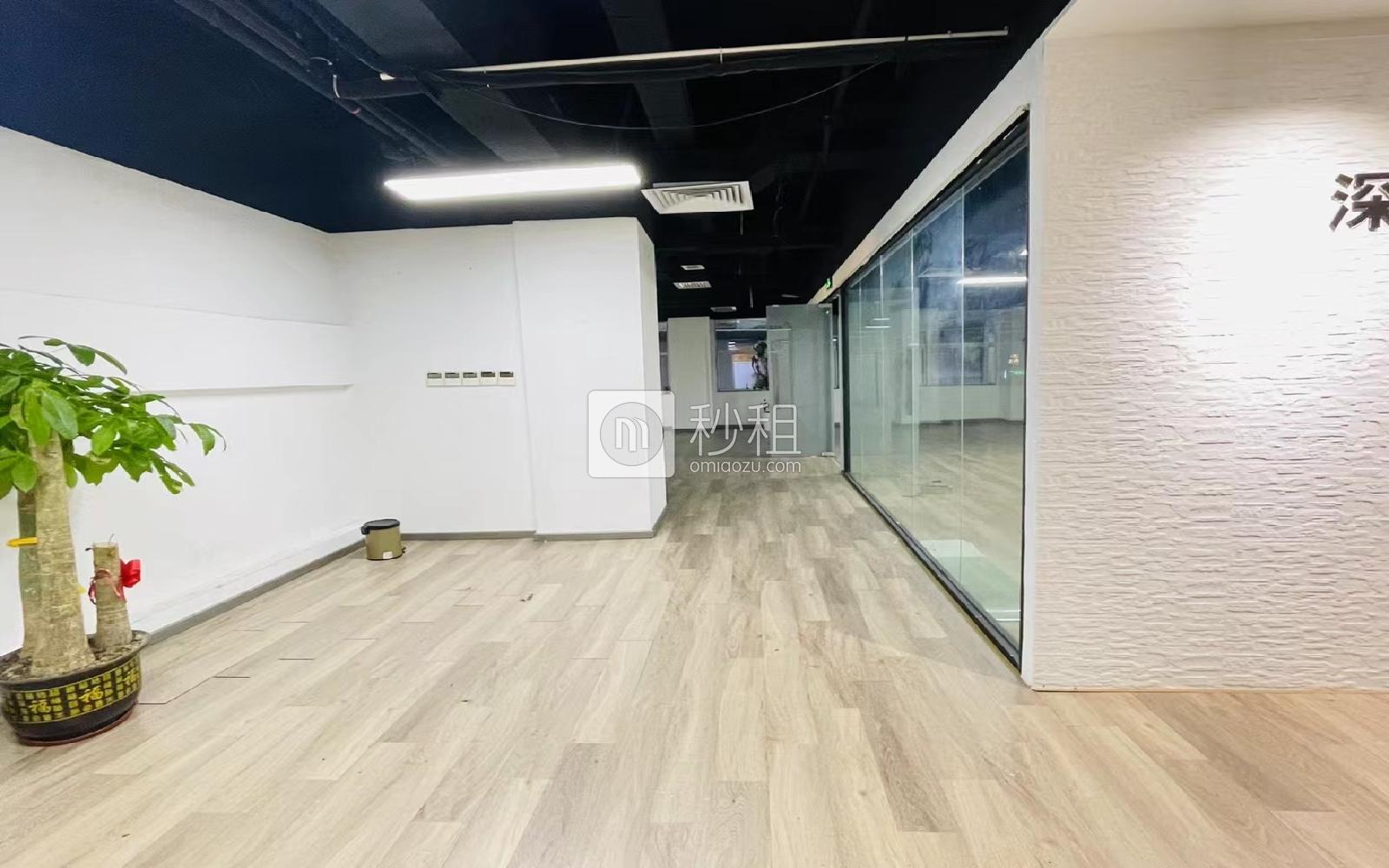 恒裕中心写字楼出租265平米精装办公室88元/m².月