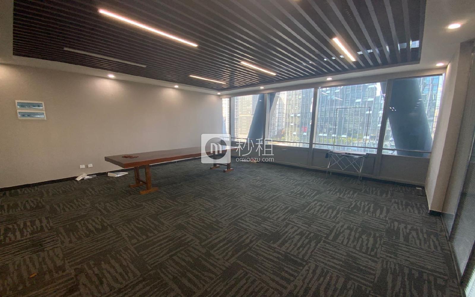 盈峰中心（原易思博软件大厦）写字楼出租319平米精装办公室150元/m².月