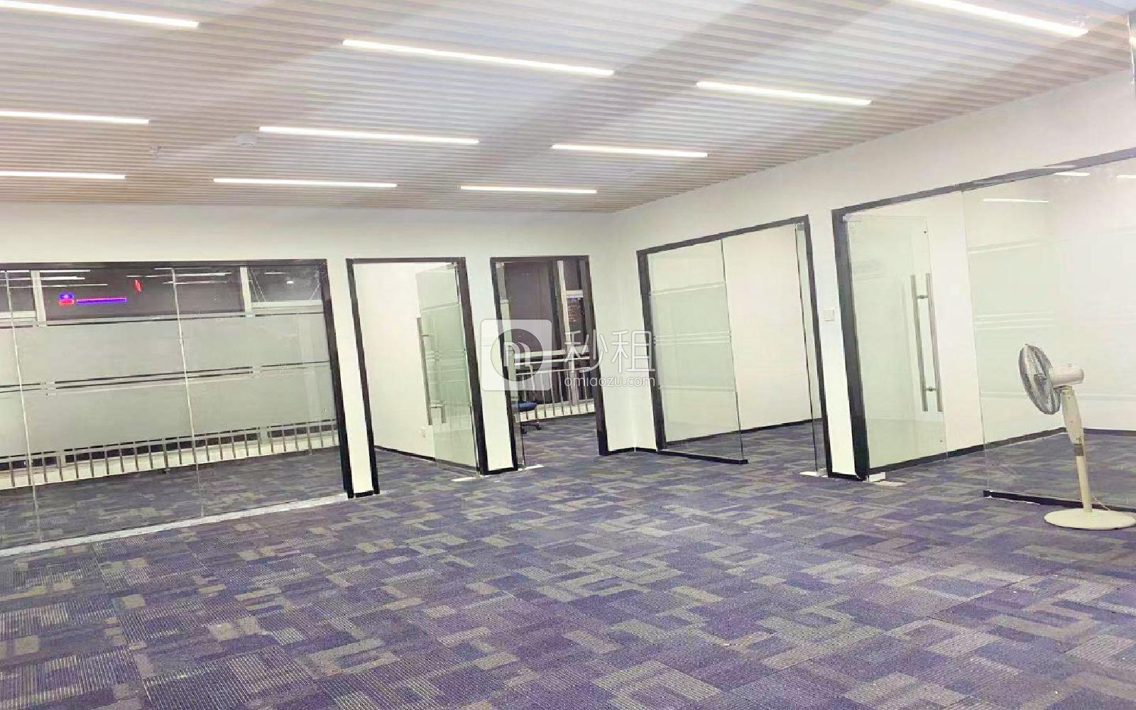 天明科技大厦写字楼出租260平米精装办公室65元/m².月