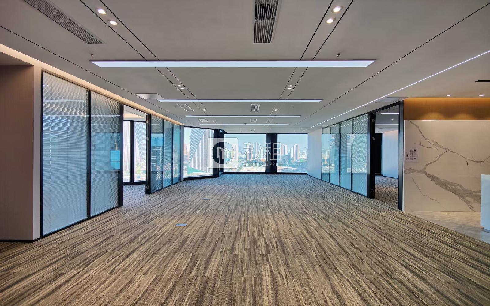 QFC恒裕前海金融中心写字楼出租436平米豪装办公室125元/m².月
