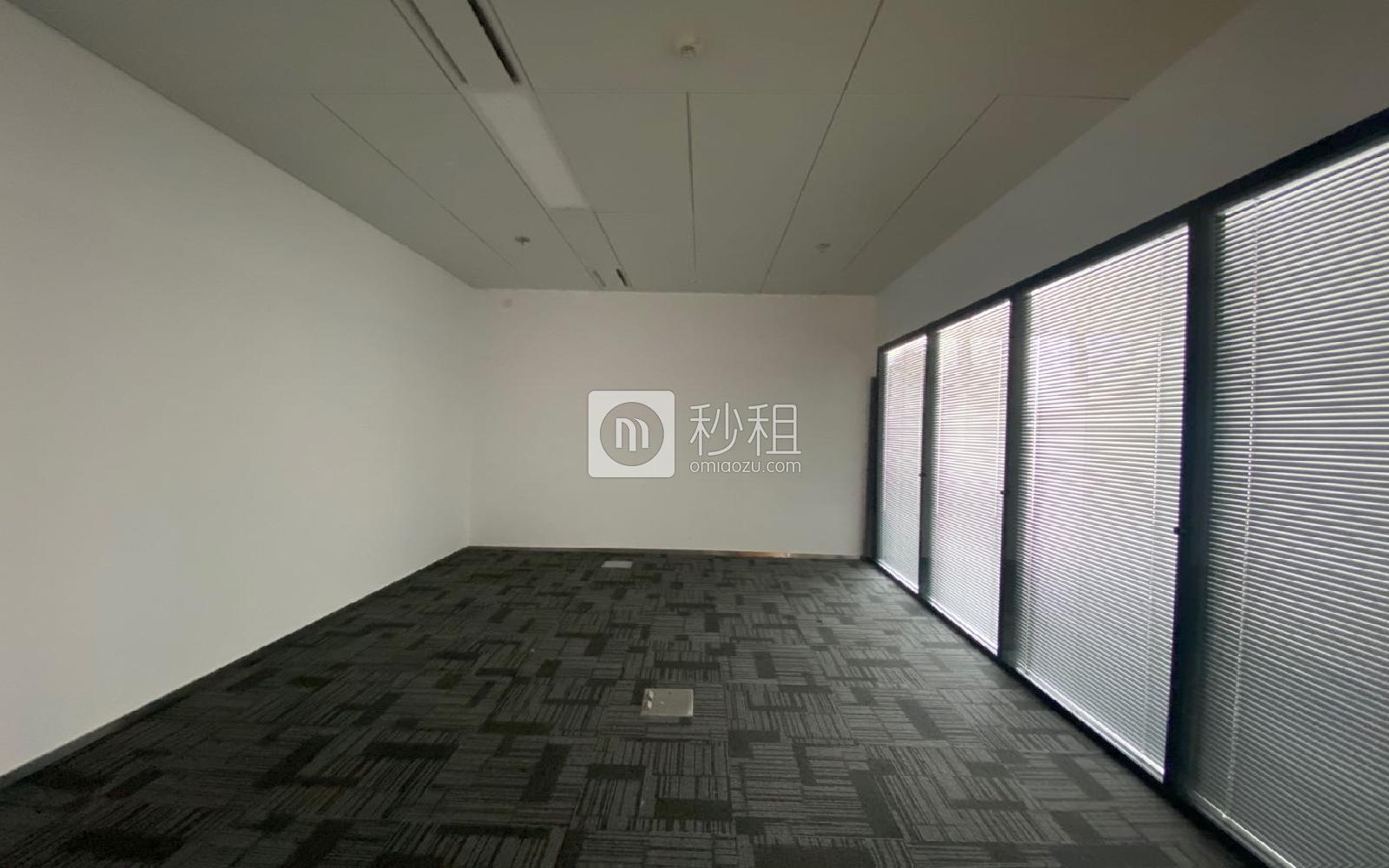 前海世茂大厦写字楼出租325平米精装办公室180元/m².月