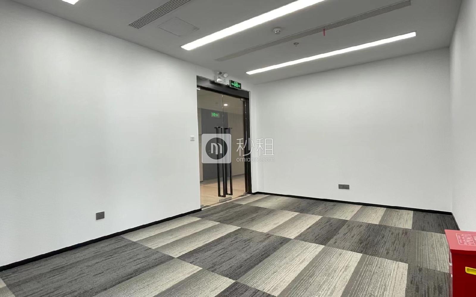豪方天际广场写字楼出租465平米精装办公室100元/m².月