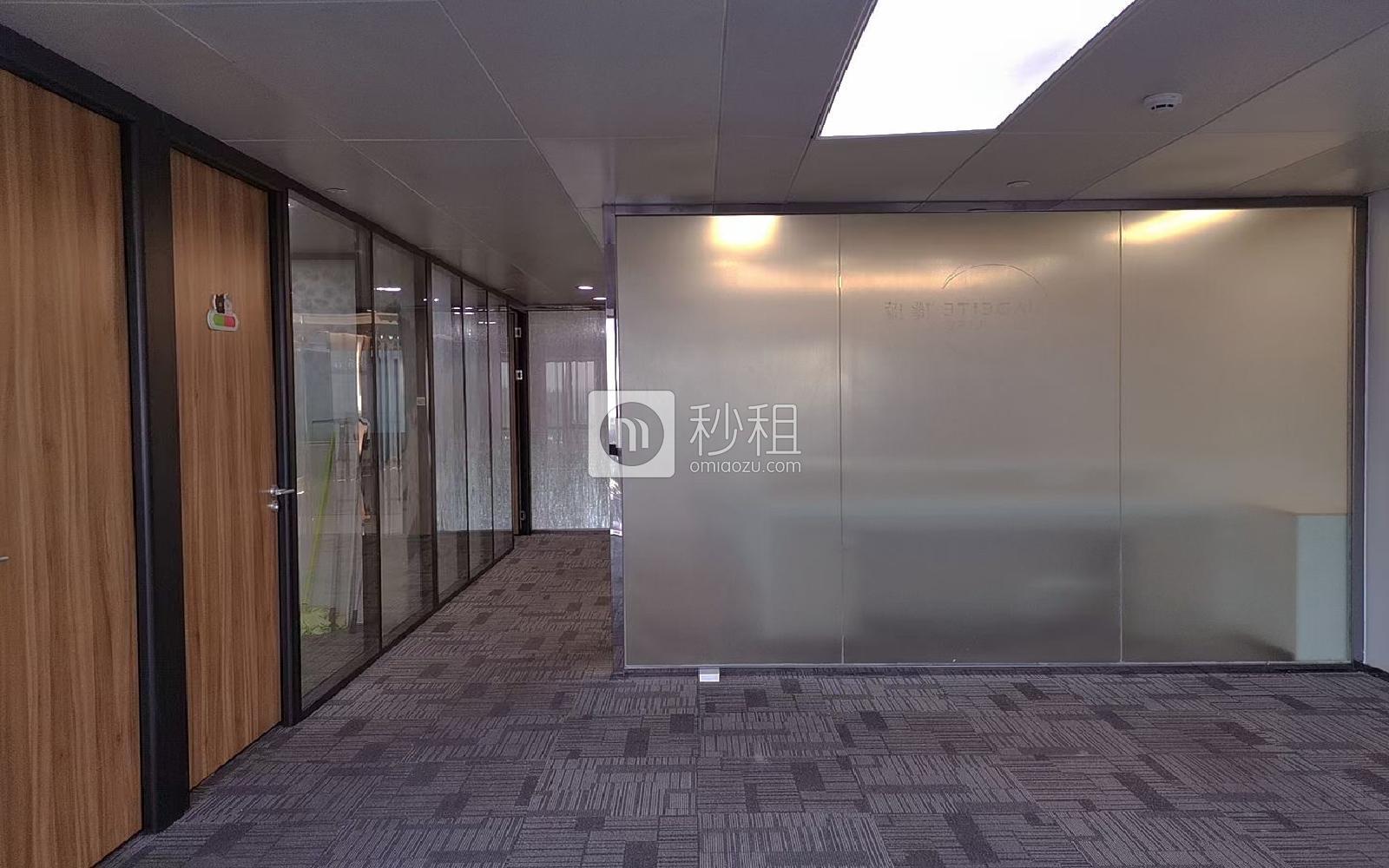 尚美科技大厦写字楼出租182平米精装办公室135元/m².月