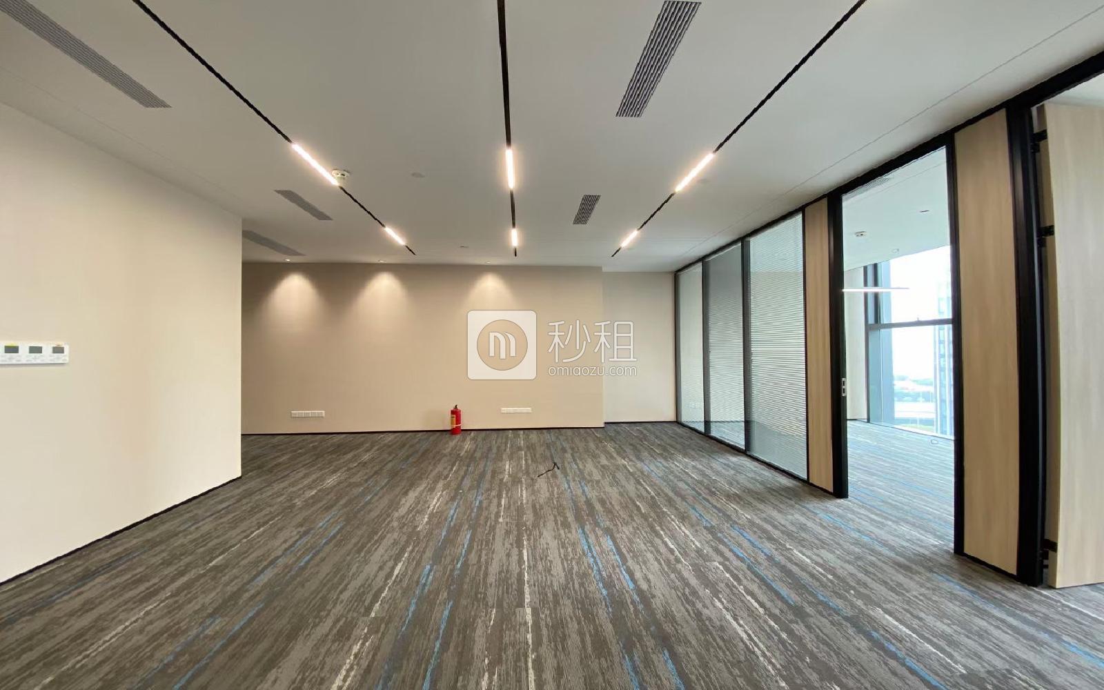 香缤金融中心写字楼出租169平米豪装办公室100元/m².月