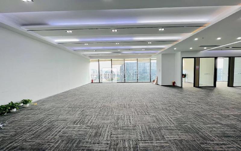 華僑城大廈寫字樓出租461平米豪裝辦公室90元/m2.月