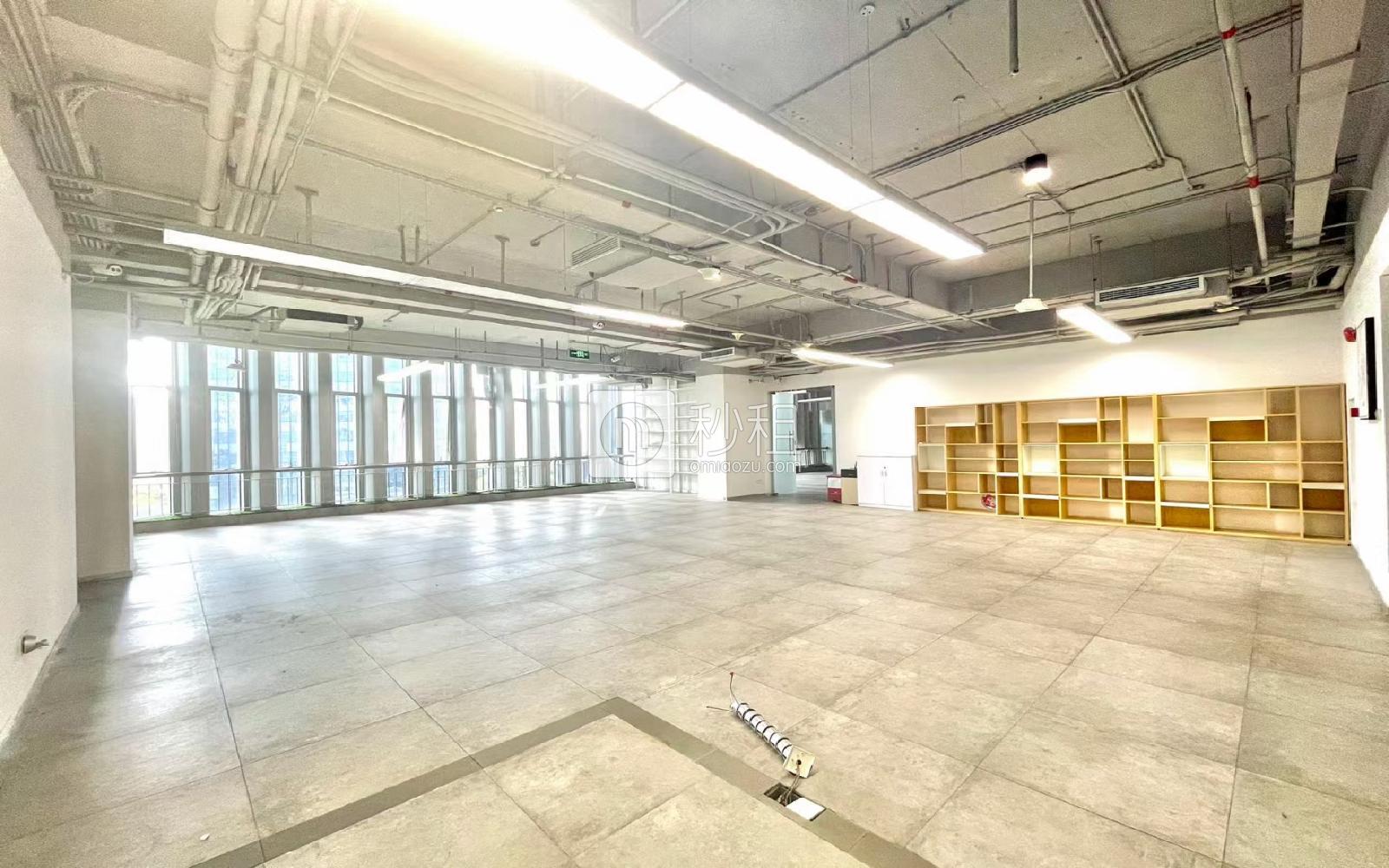 软件产业基地写字楼出租700平米精装办公室68元/m².月