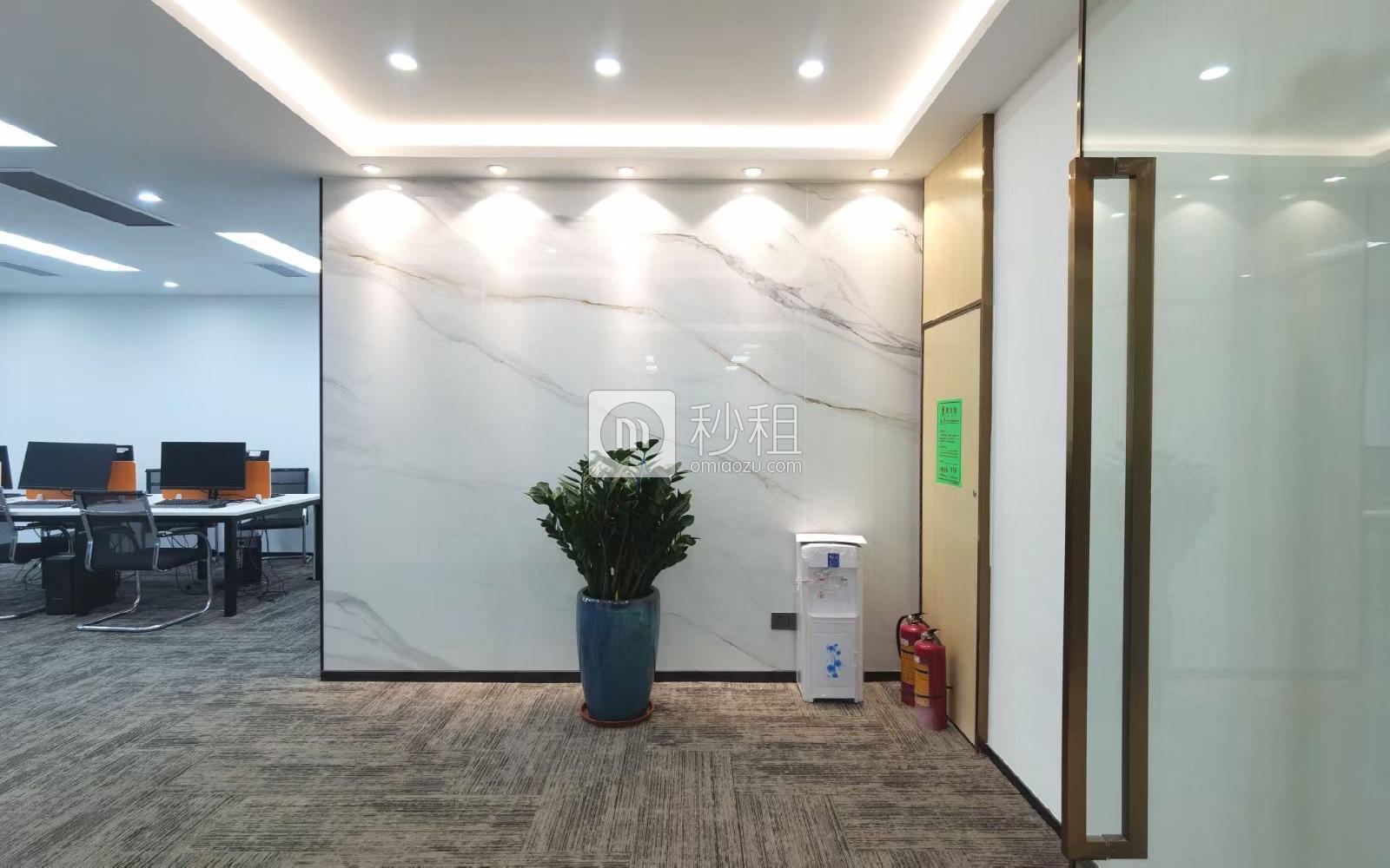 华润城大冲商务中心写字楼出租235平米精装办公室80元/m².月