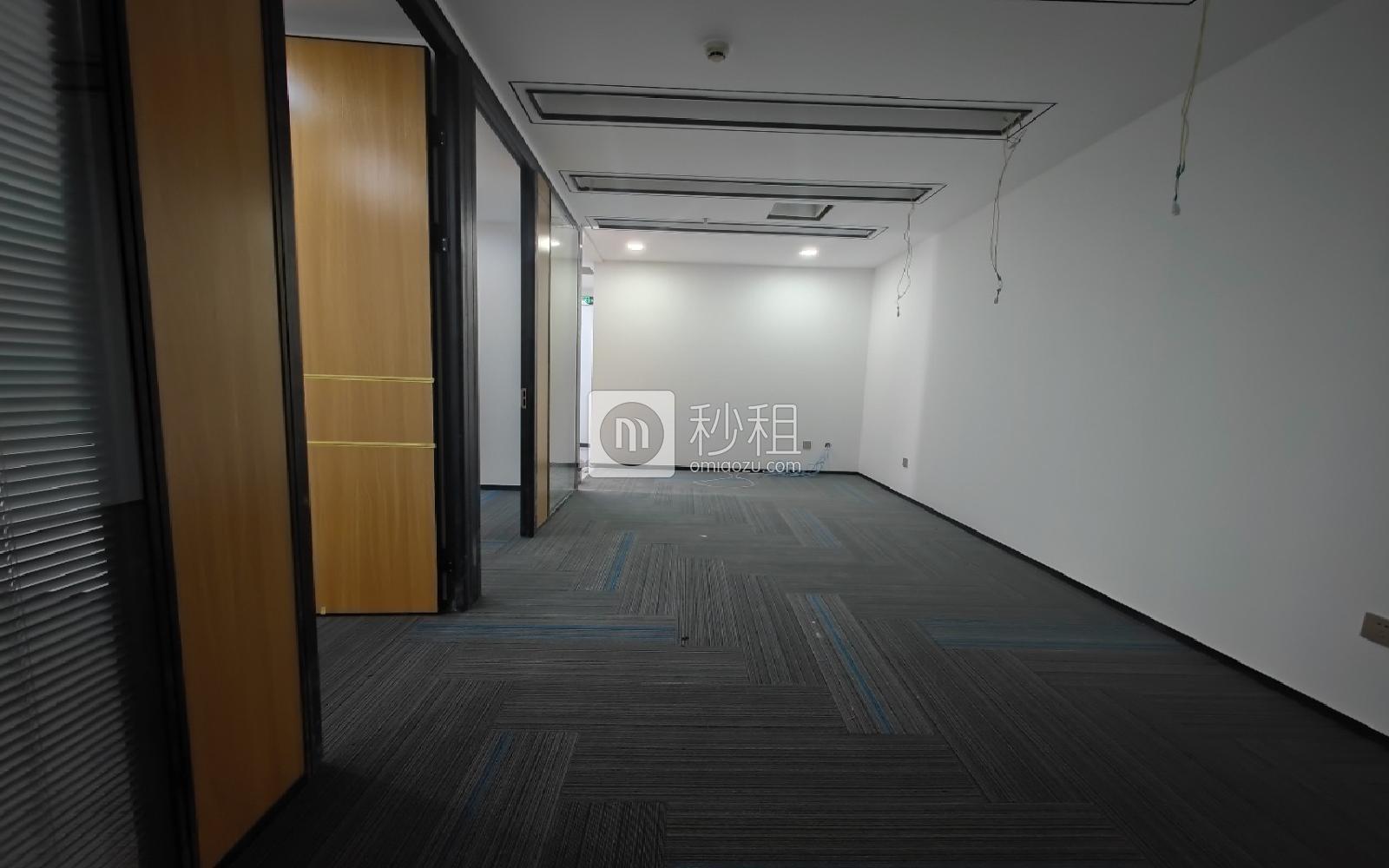 现代国际大厦写字楼出租186平米豪装办公室108元/m².月