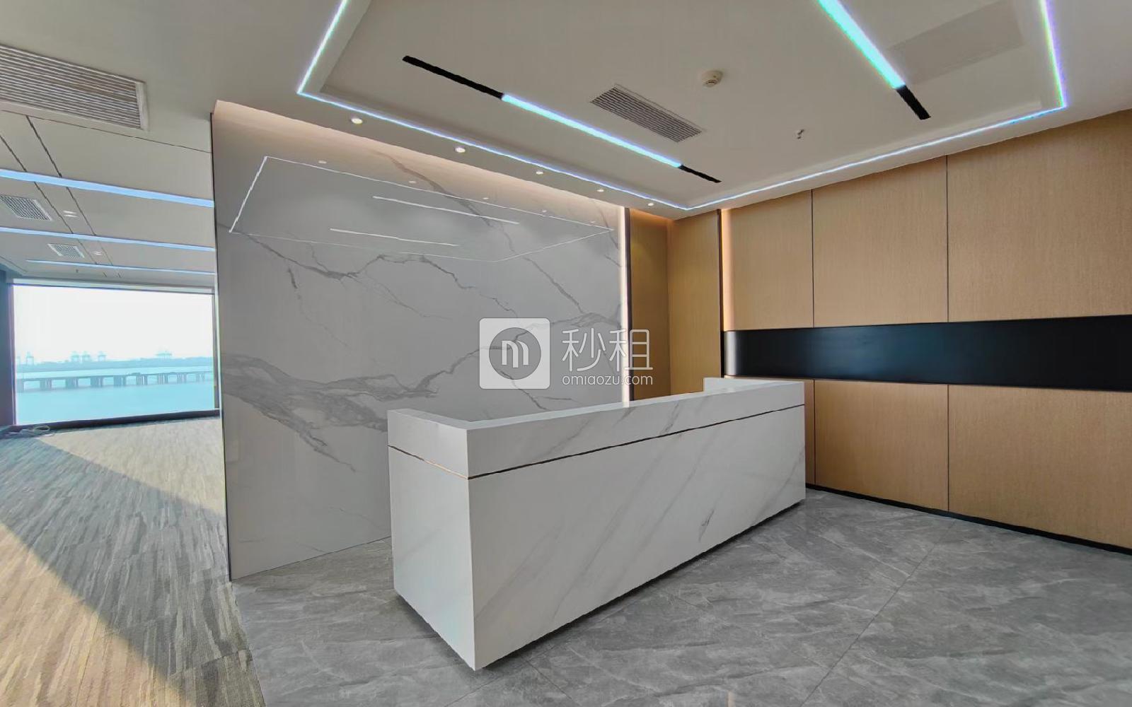 QFC恒裕前海金融中心写字楼出租382平米精装办公室125元/m².月