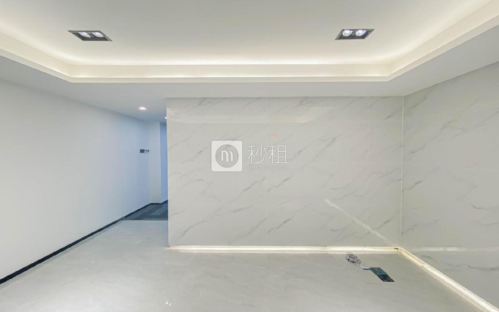联合广场写字楼出租398平米豪装办公室88元/m².月