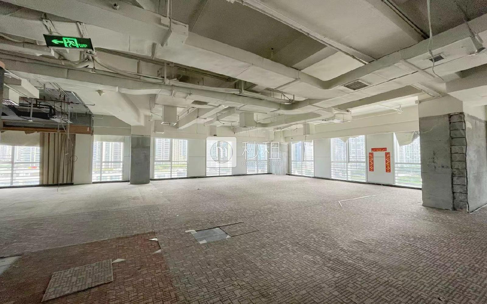 龙光世纪大厦写字楼出租456.74平米精装办公室160元/m².月