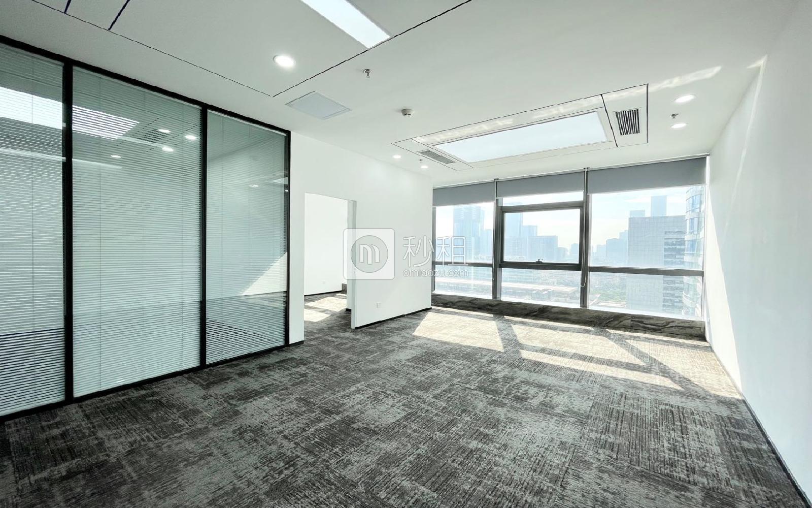 北邮科技大厦写字楼出租366平米豪装办公室70元/m².月