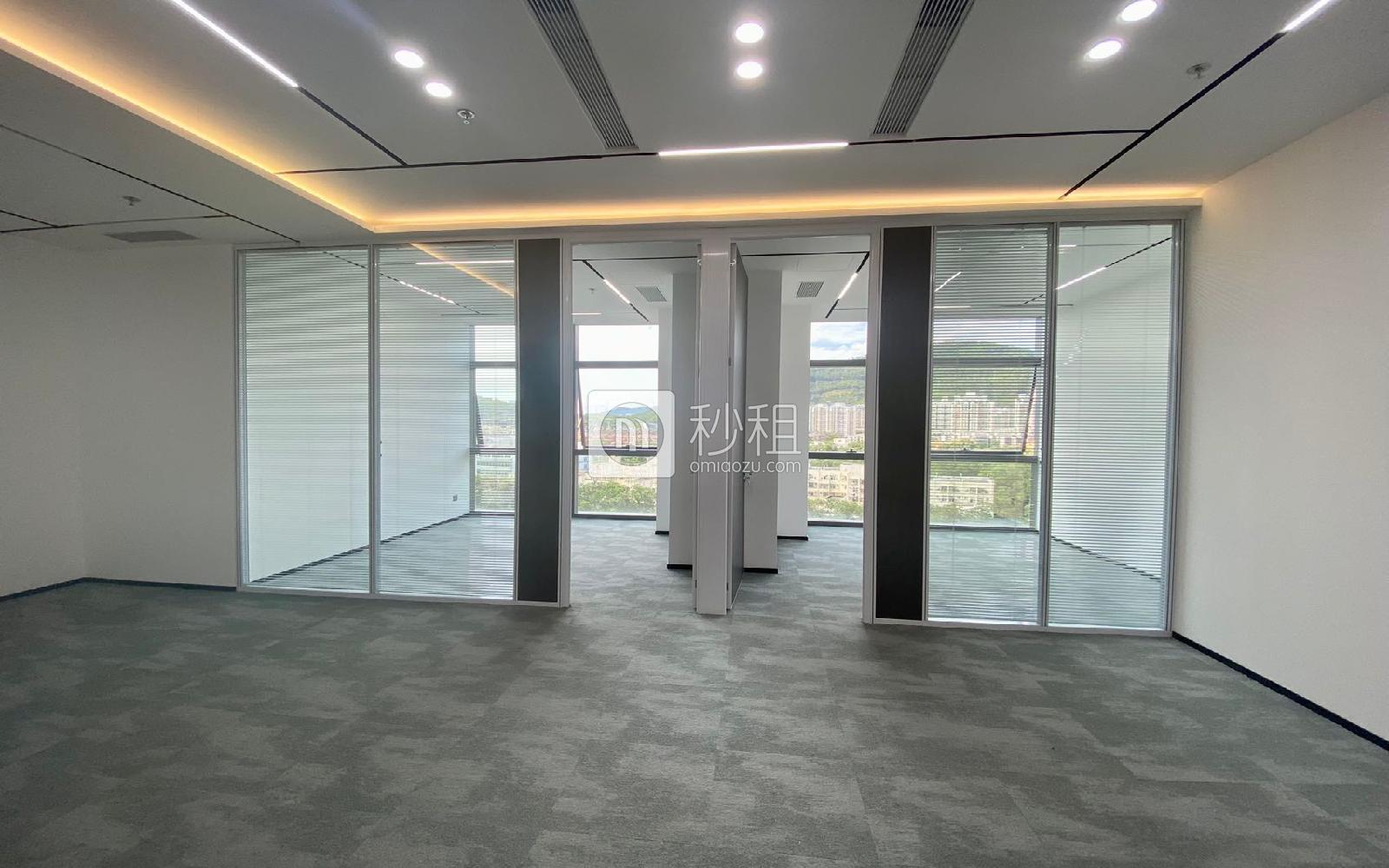 绿景广场写字楼出租200平米豪装办公室88元/m².月