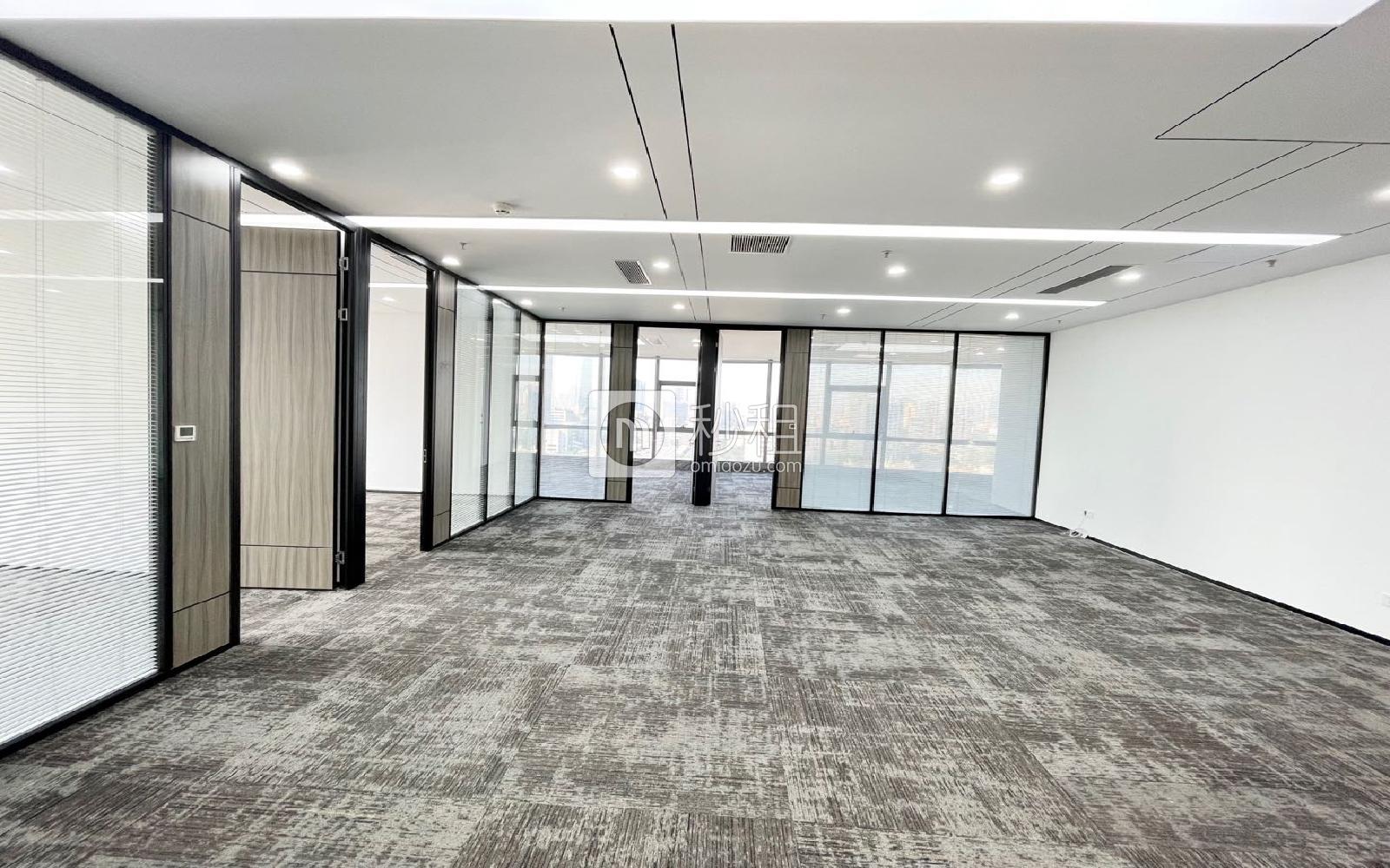 长虹科技大厦写字楼出租766平米豪装办公室70元/m².月