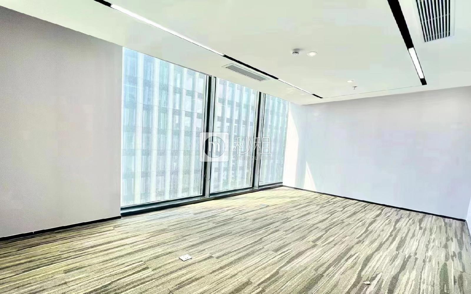招商前海国际中心写字楼出租348平米精装办公室130元/m².月