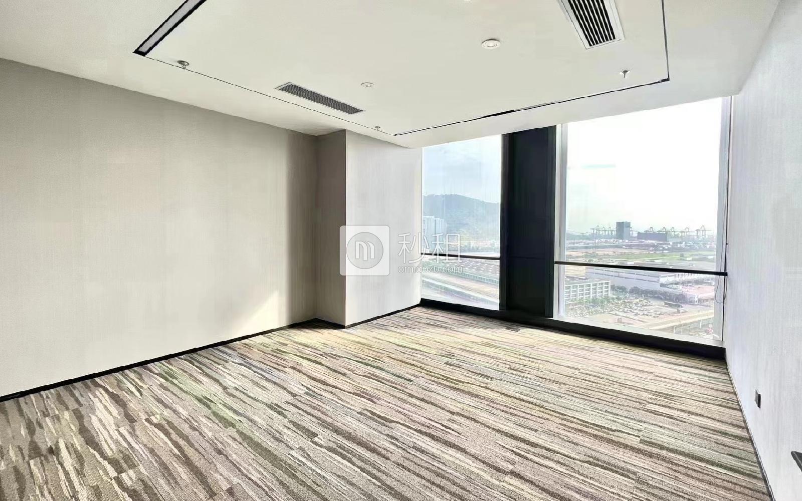 招商前海国际中心写字楼出租486平米精装办公室130元/m².月