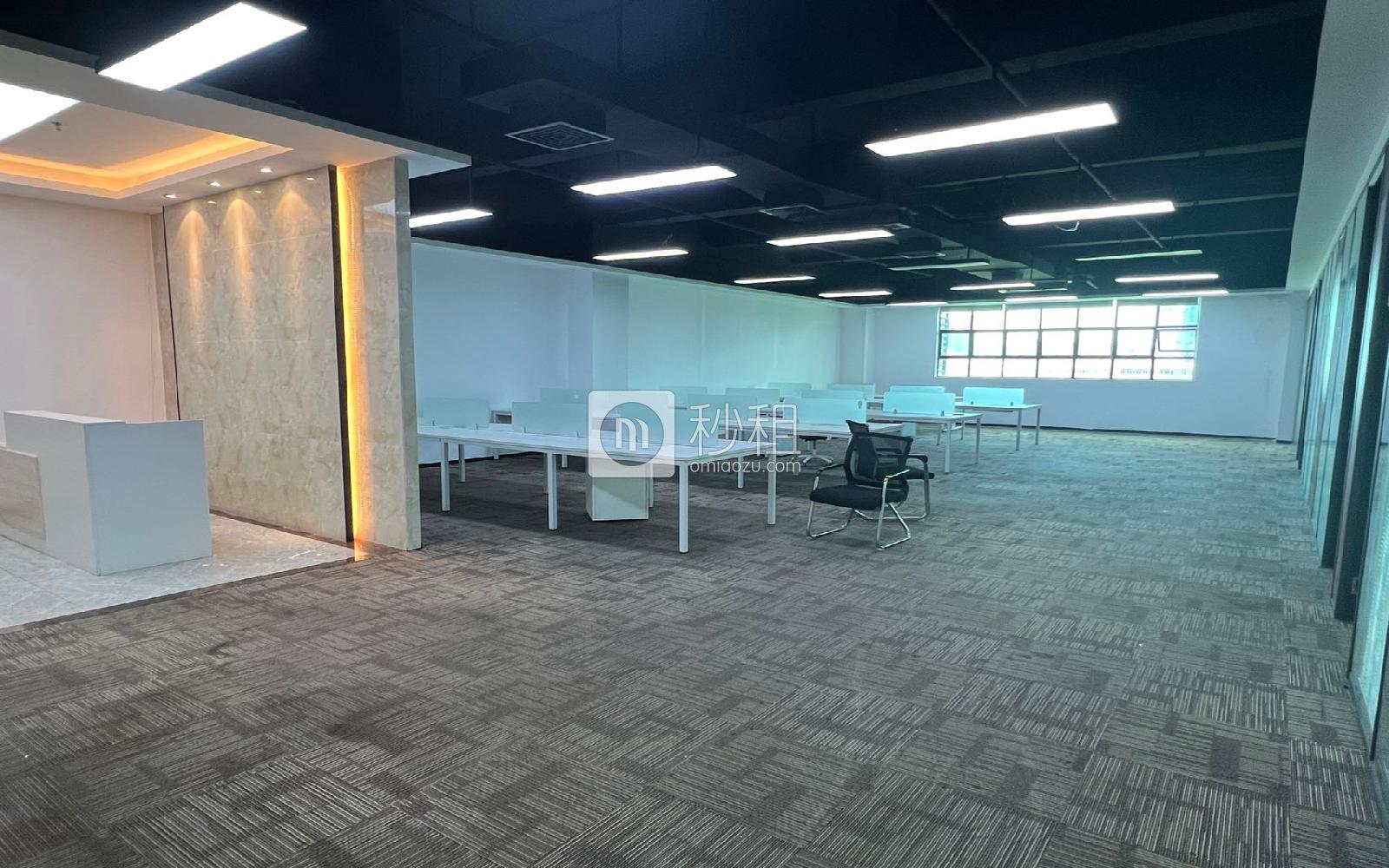 南山云谷创新产业园（一期）写字楼出租544平米精装办公室65元/m².月