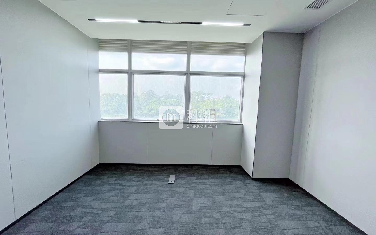 長園新材料港寫字樓出租176平米精裝辦公室88元/m2.月