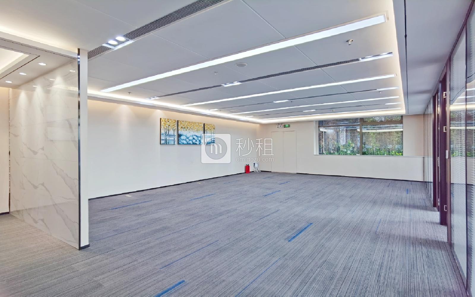 中检大厦写字楼出租305平米精装办公室105元/m².月