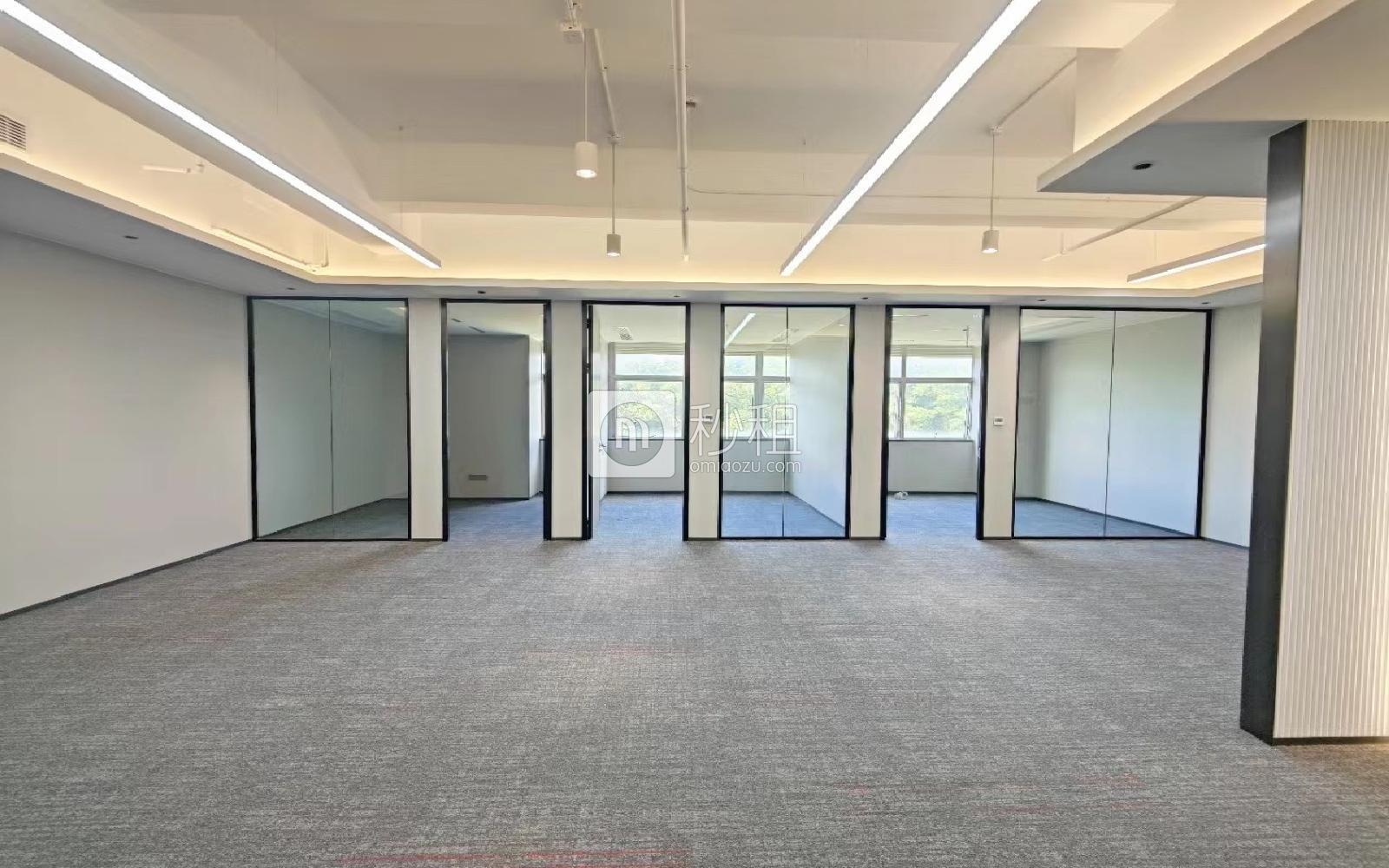 长园新材料港写字楼出租210平米精装办公室68元/m².月