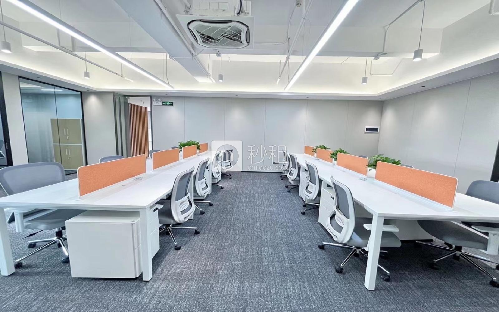 长园新材料港写字楼出租388平米精装办公室68元/m².月