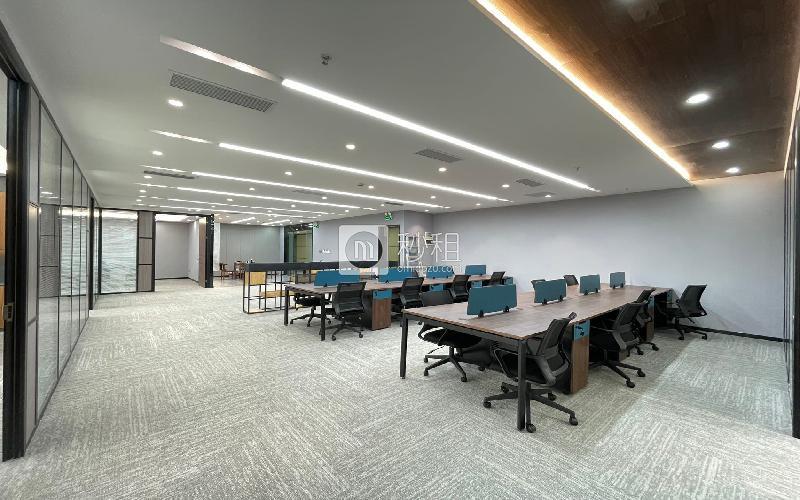 荣超经贸中心写字楼出租468平米精装办公室150元/m².月