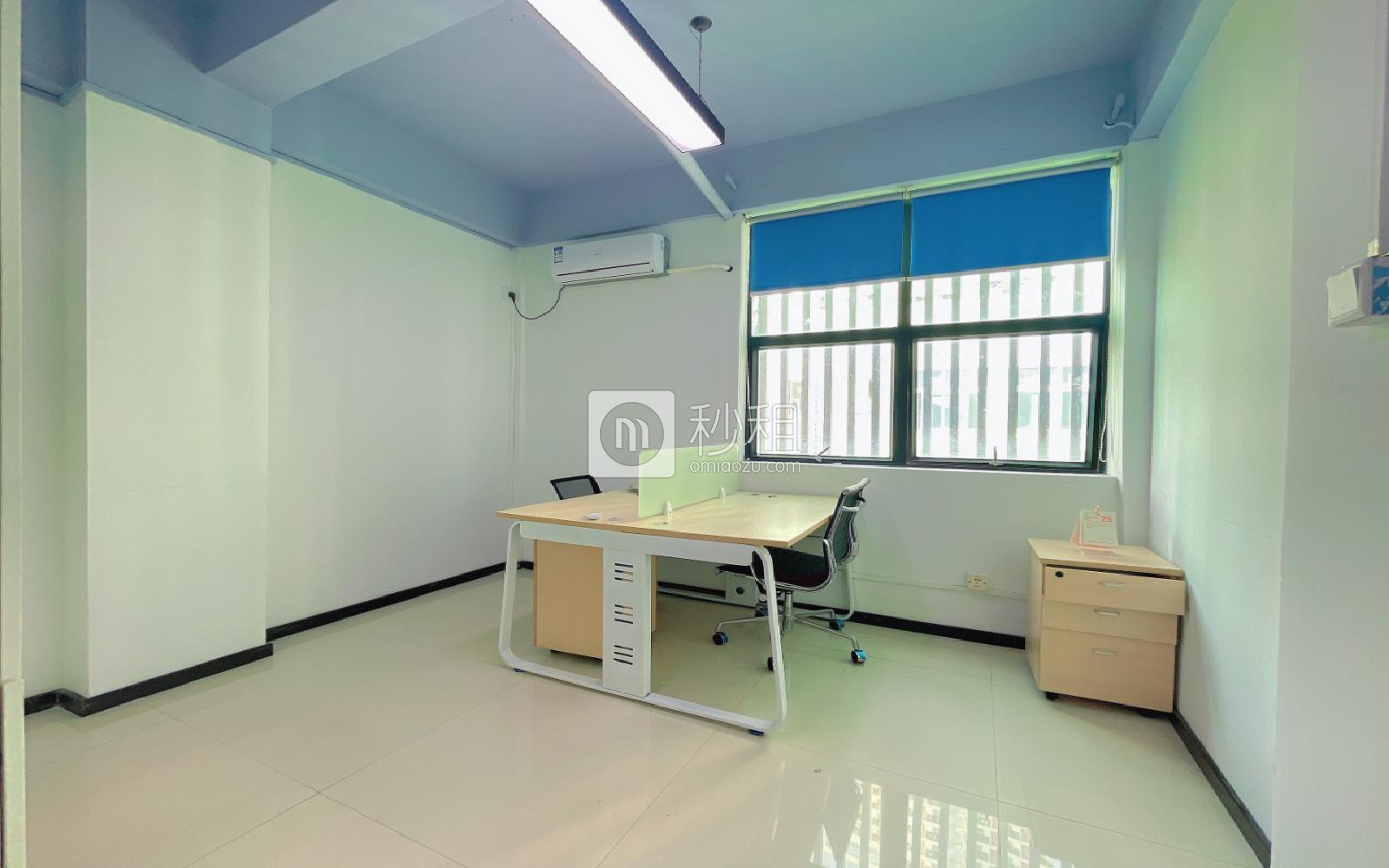 南山云谷创新产业园（二期）写字楼出租138平米精装办公室55元/m².月